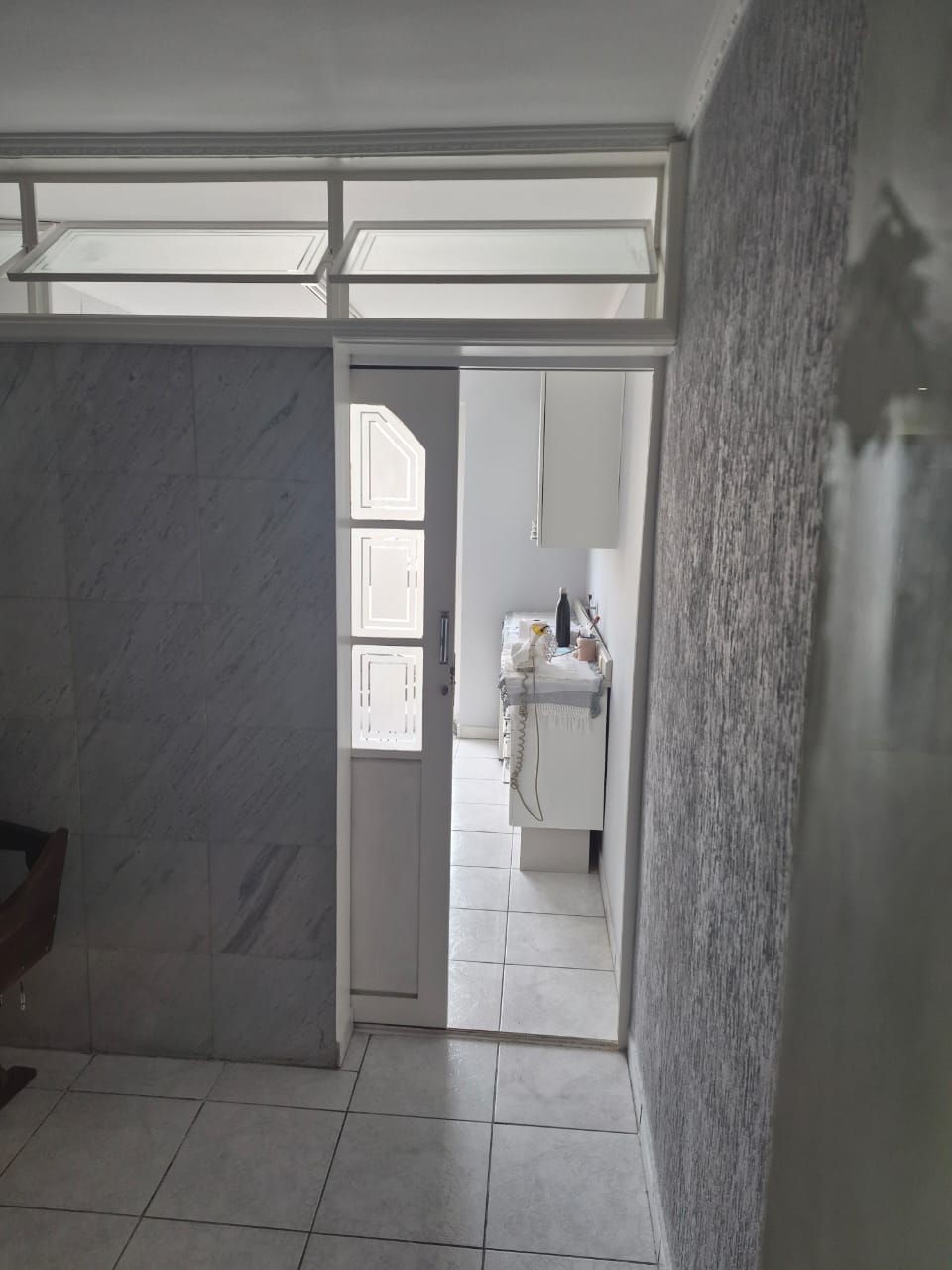 Acesso do prédio na Av. João Guilhermino, 120